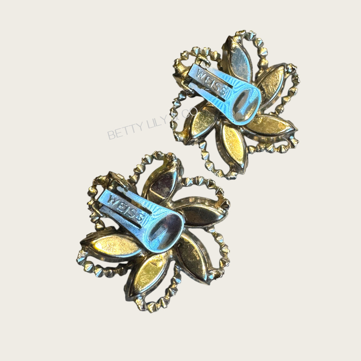 Vintage Weiss Aurora Borealis Four-Piece Parure – Necklace, Clip Earrings & Dual Brooch Set – Mid-Century AB Navette & Rivoli – Signed