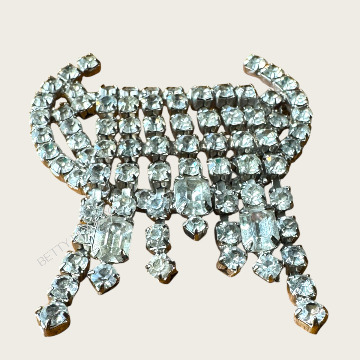 Vintage Art Deco Waterfall Rhinestone Brooch Silver Tone with Baguette & Round Stones – Draped Fringe Design (1940s–1950s)