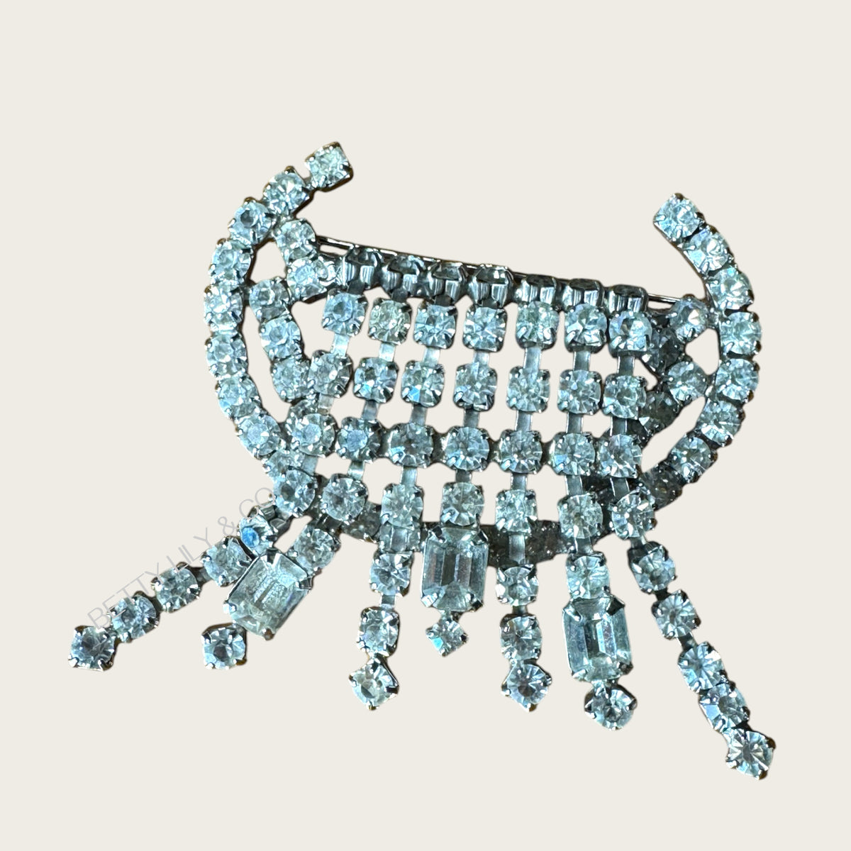 Vintage Art Deco Waterfall Rhinestone Brooch Silver Tone with Baguette & Round Stones – Draped Fringe Design (1940s–1950s)