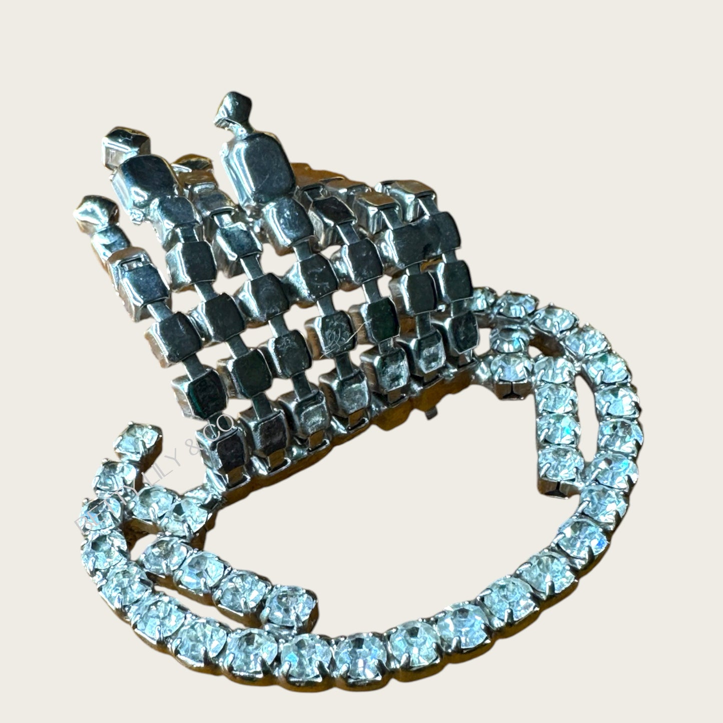 Vintage Art Deco Waterfall Rhinestone Brooch – Silver Tone, Baguette & Round Stones, Draped Fringe Design (1940s–50s)