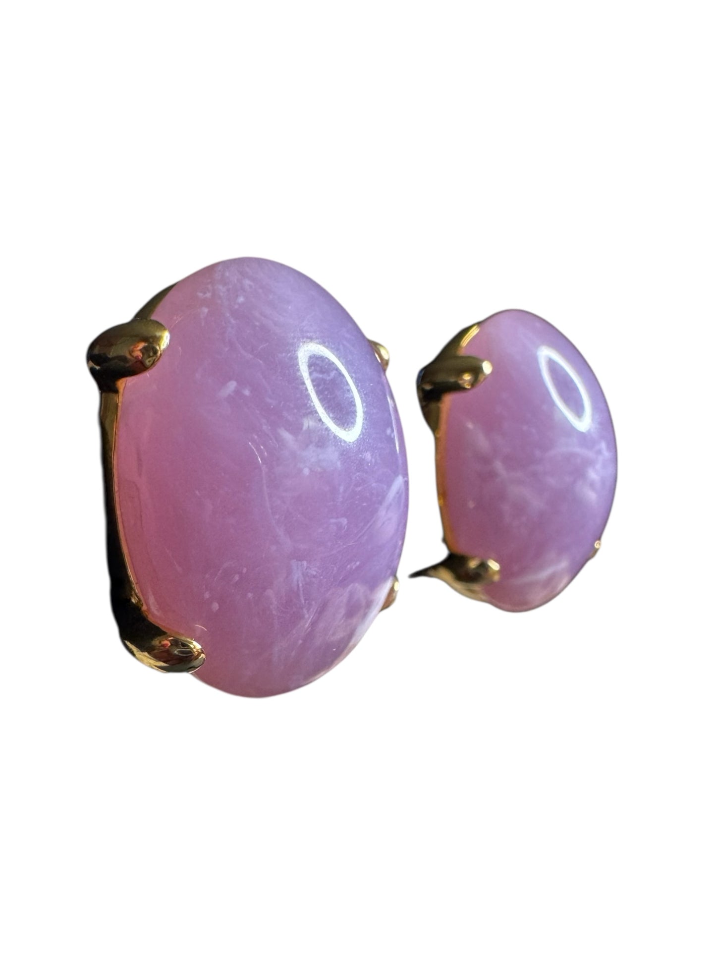 Vintage 1980s Joan Rivers Clip-On Earrings – Marbled Purple Lucite Oval with Gold-Tone Setting