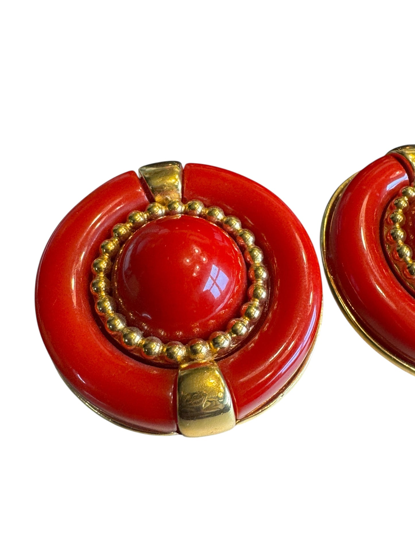 Vintage 1980s Red Lucite & Gold Medallion Clip-On Earrings – Bold Button Statement Jewelry