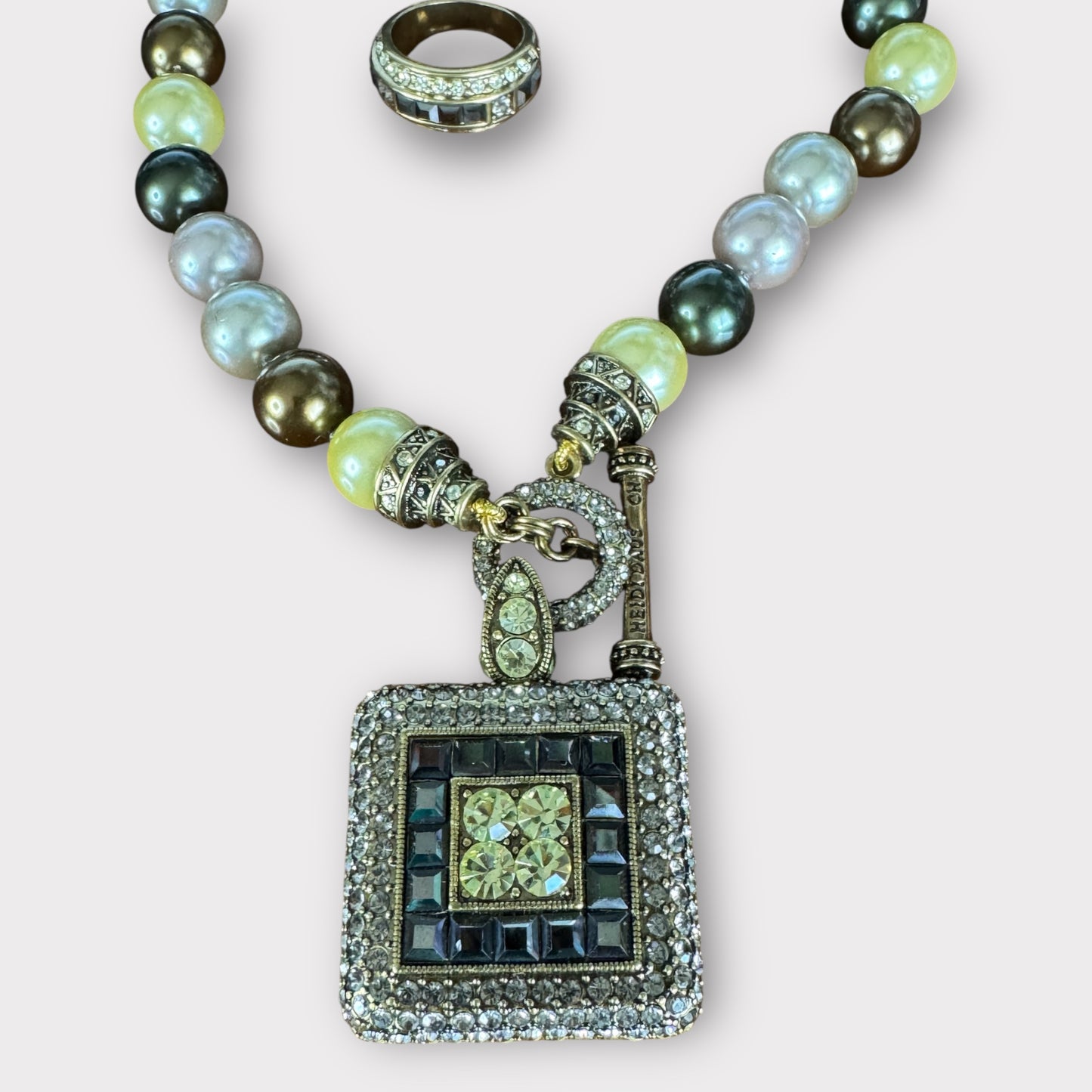 Heidi Daus Signed Pearl and Crystal Statement Jewelry Set – Necklace, Bracelet, Earrings, Ring