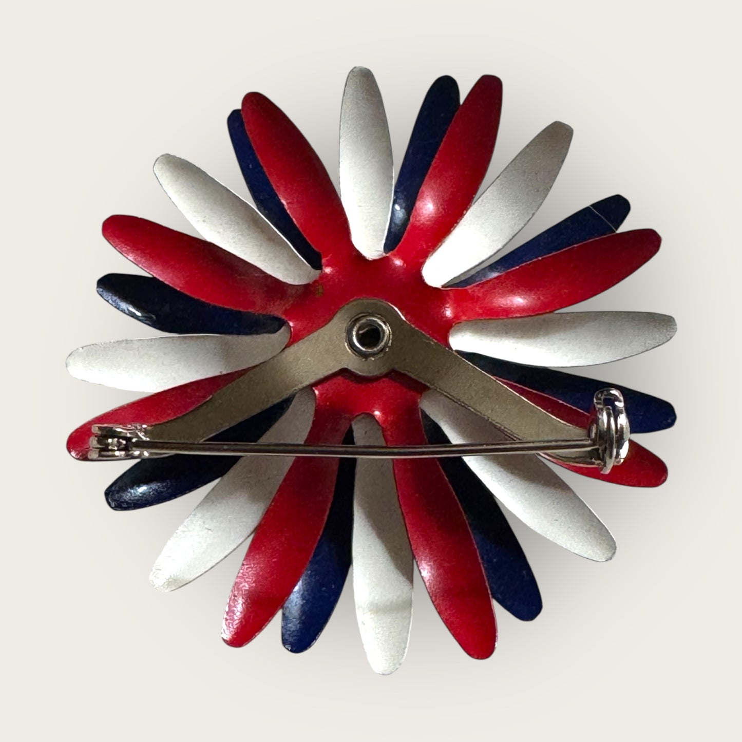 Vintage 1970s Red, White, and Blue Enamel Flower Brooch – Patriotic Mod Daisy Pin