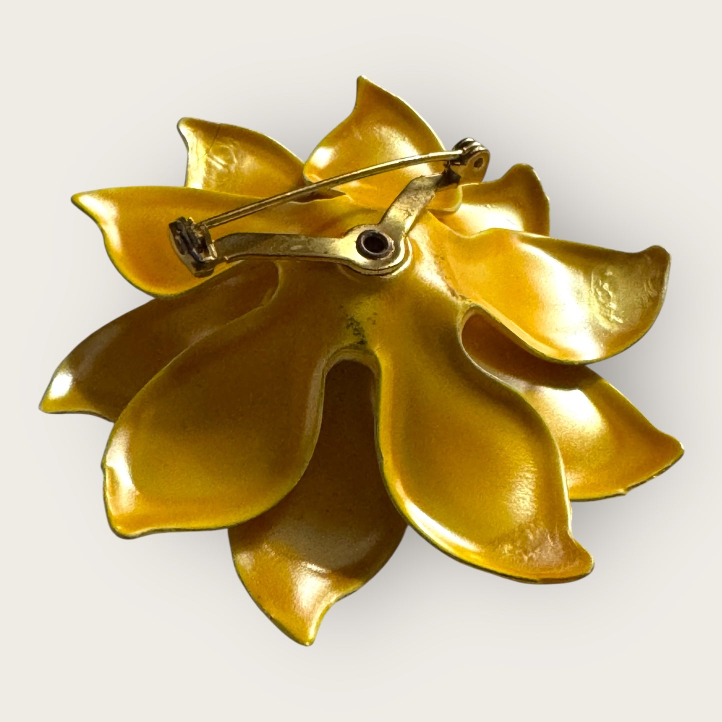 Vintage 1960s Yellow Enamel Flower Brooch – Dimensional Metal Floral PinVintage 1960s Yellow Enamel Flower Brooch – Dimensional Metal Floral Pin