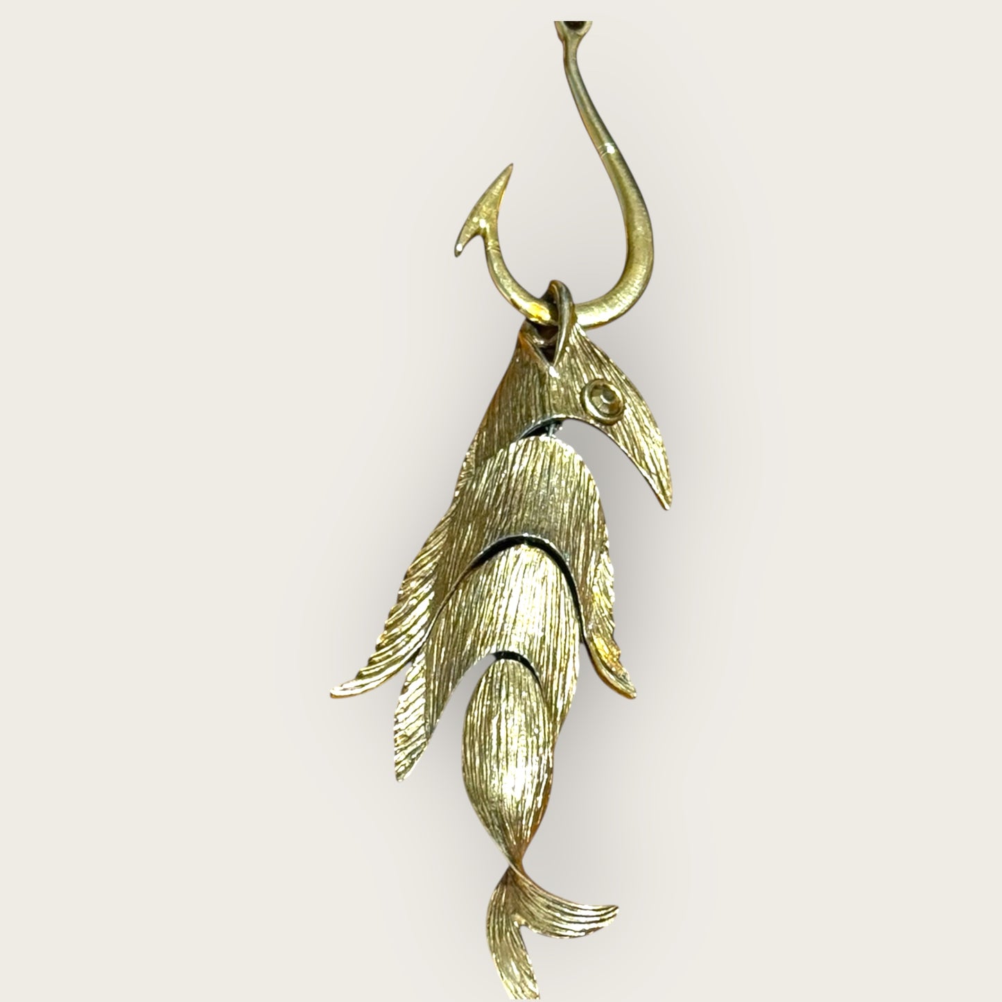 Vintage ART by Arthur Pepper Articulated Fish Pendant Necklace – Signed Gold-Tone Statement Jewelry