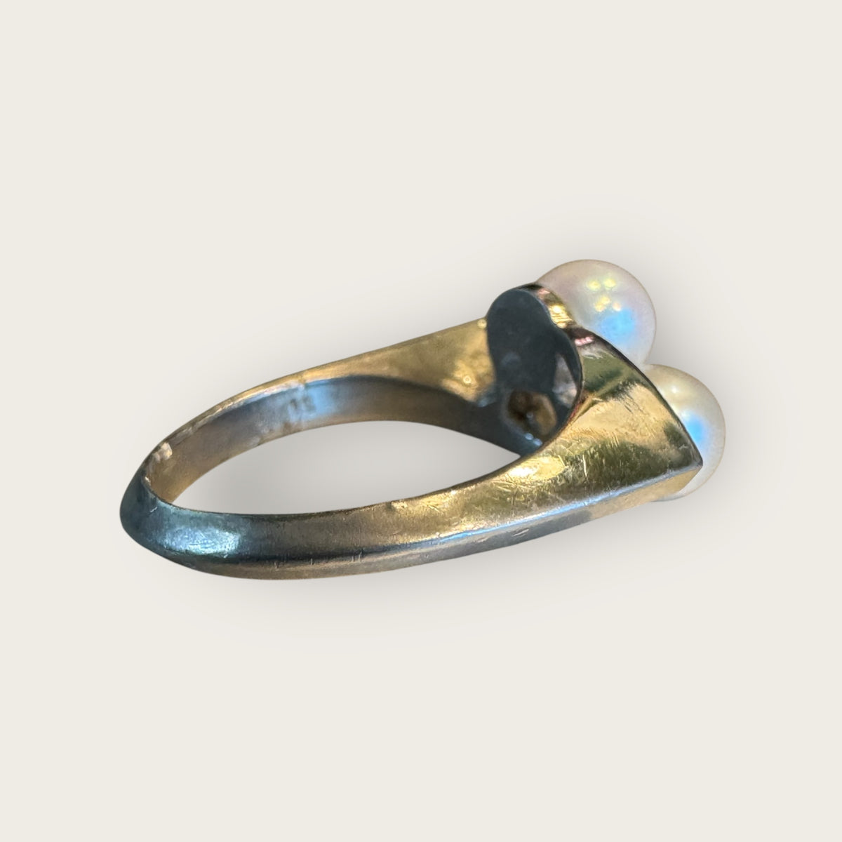 Vintage 1950s Silver Double Pearl Ring – Asymmetrical Mid-Century Design, Cultured Pearls, Stamped Silver