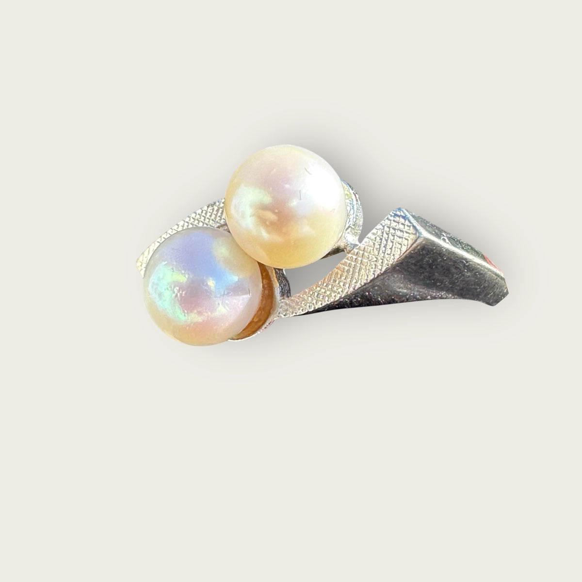 Vintage 1950s Silver Double Pearl Ring – Asymmetrical Mid-Century Design, Cultured Pearls, Stamped Silver