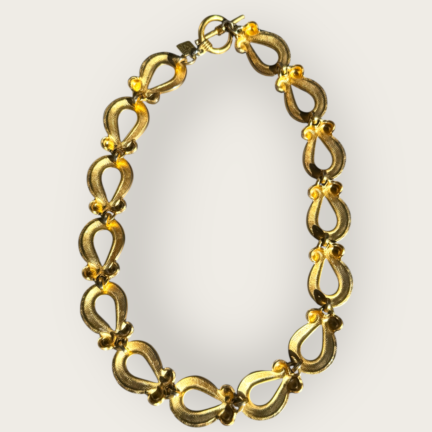 Vintage Anne Klein 1990s Matte Gold Horseshoe Link Choker Necklace