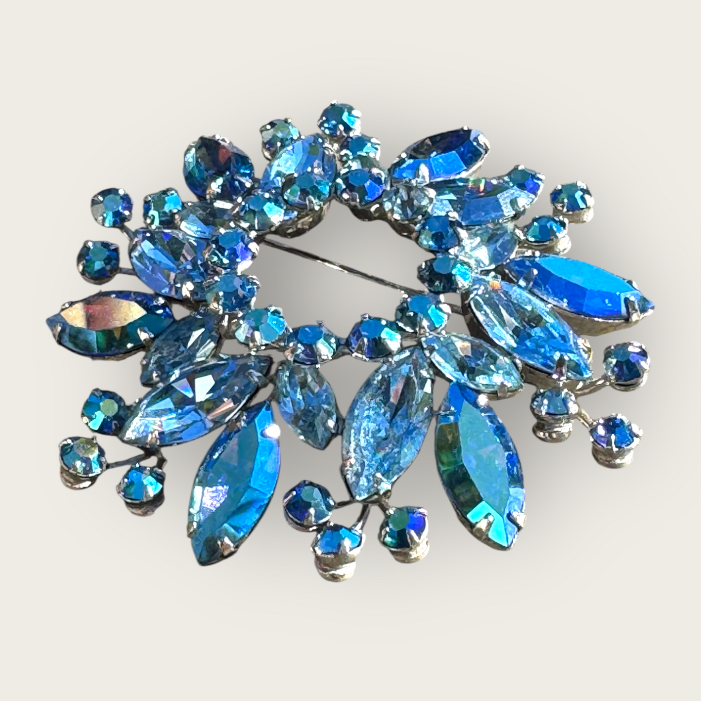 Vintage Signed Sherman Blue Aurora Borealis Rhinestone Wreath Brooch – Canadian Mid-Century Costume Jewelry