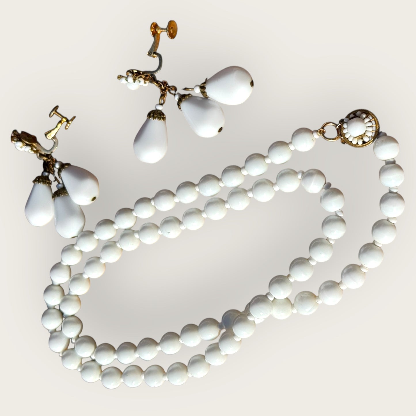 Vintage Miriam Haskell White Milk Glass Necklace & Screw-Back Earrings Set – Signed Mid-Century Jewelry