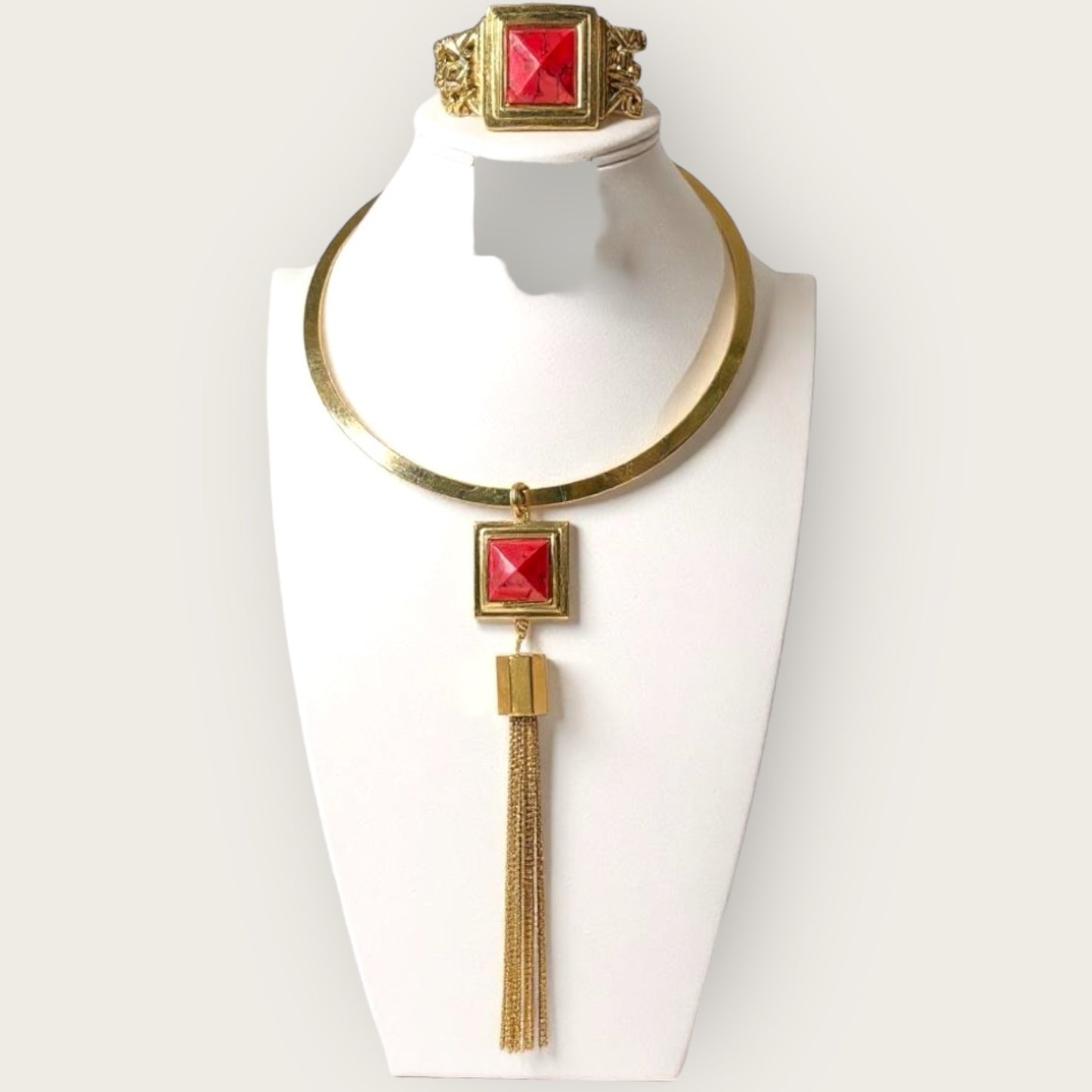 Rare Vince Camuto Runway Signed Necklace and Bracelet Set – Heavy Gold-Tone with Red Marbled Resin