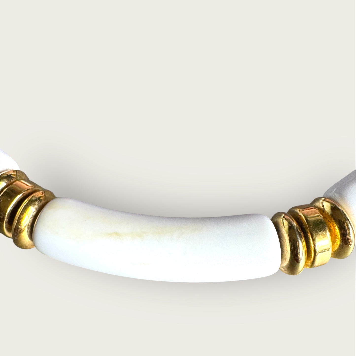 Vintage Signed Napier White Lucite and Gold Tone Collar Necklace