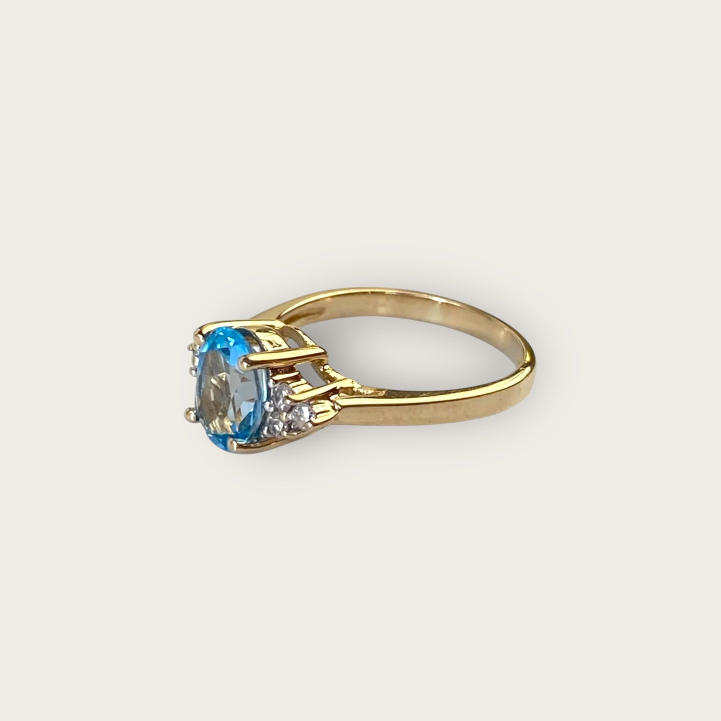 Vintage Solid 14K Yellow Gold Blue Topaz and Diamond Ring – Size 5.75 – Genuine Estate Jewelry