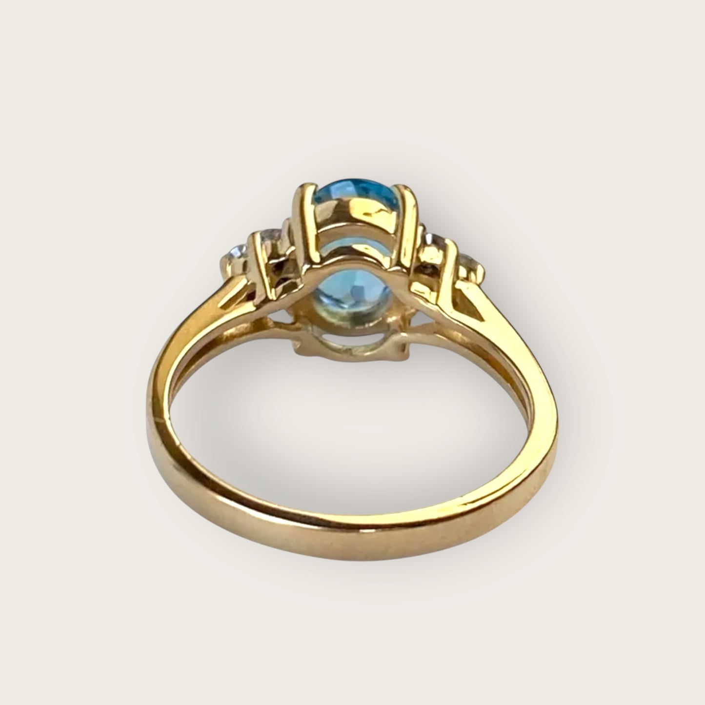 Vintage Solid 14K Yellow Gold Blue Topaz and Diamond Ring – Size 5.75 – Genuine Estate Jewelry