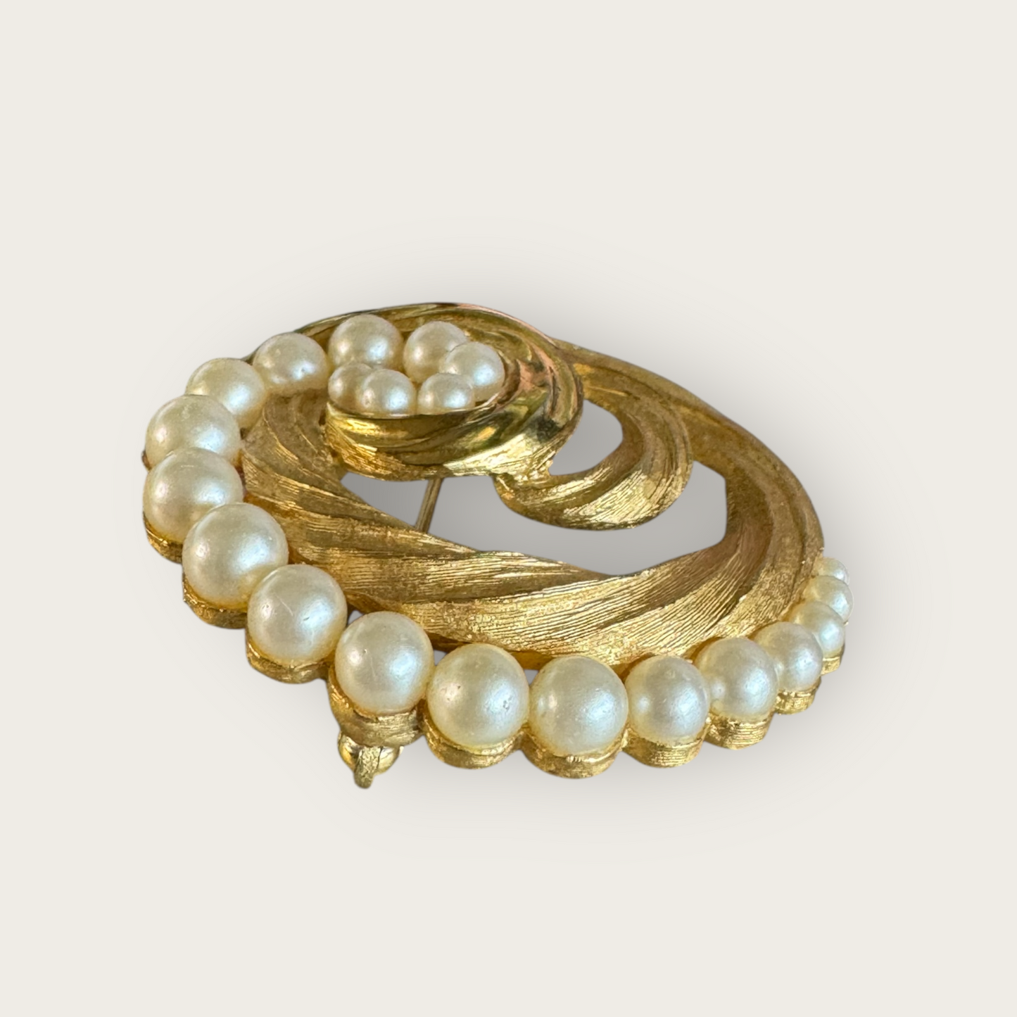 Vintage Signed Crown Trifari Gold-Tone Swirl Brooch with Faux Pearls