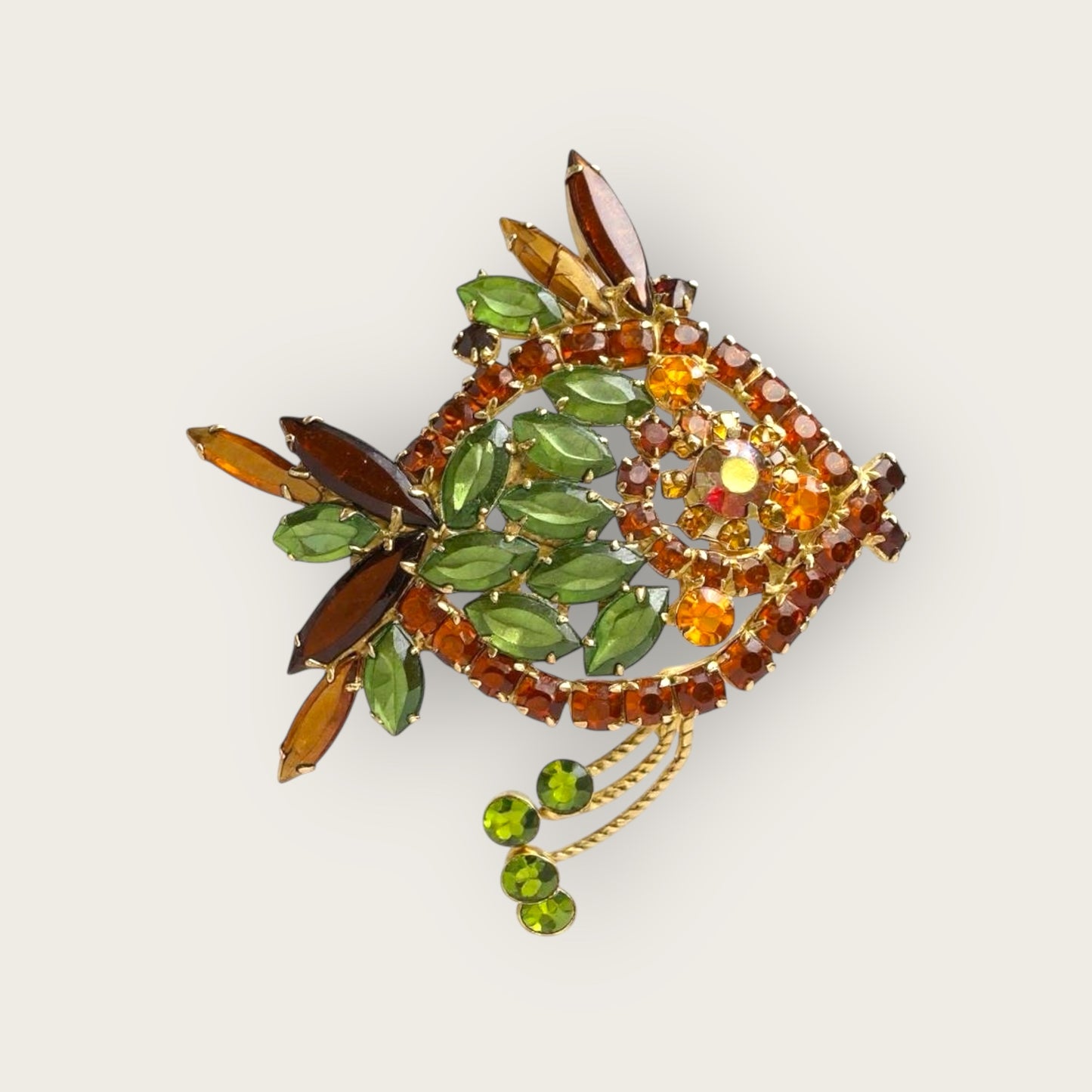 Juliana D&E Book-piece Vintage Rhinestone Fish Brooch – Autumn Green, Amber, Orange Stones – 1960s Gold Tone Statement Pin