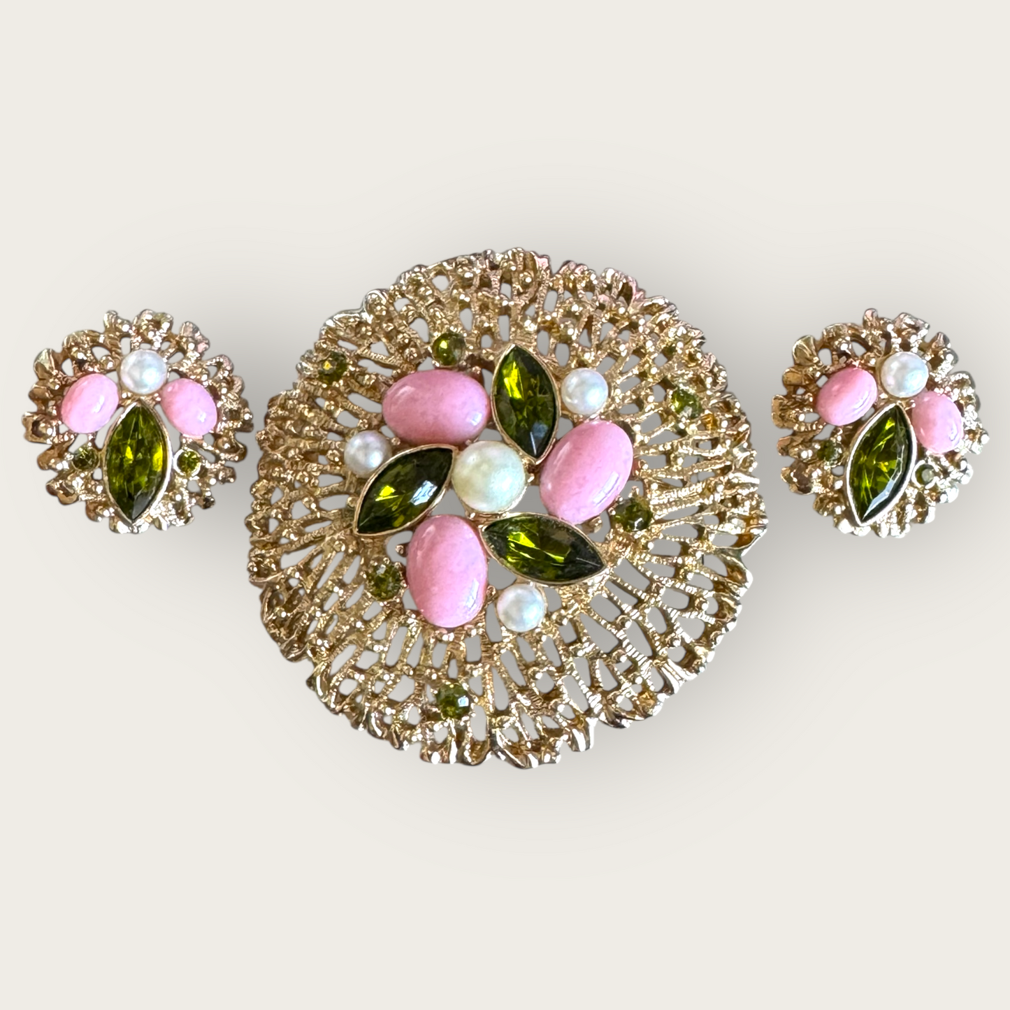 Vintage Sarah Coventry Pink and Green Filigree Brooch and Clip-On Earrings Set – 1950s Midcentury Costume Jewelry Demi Parure