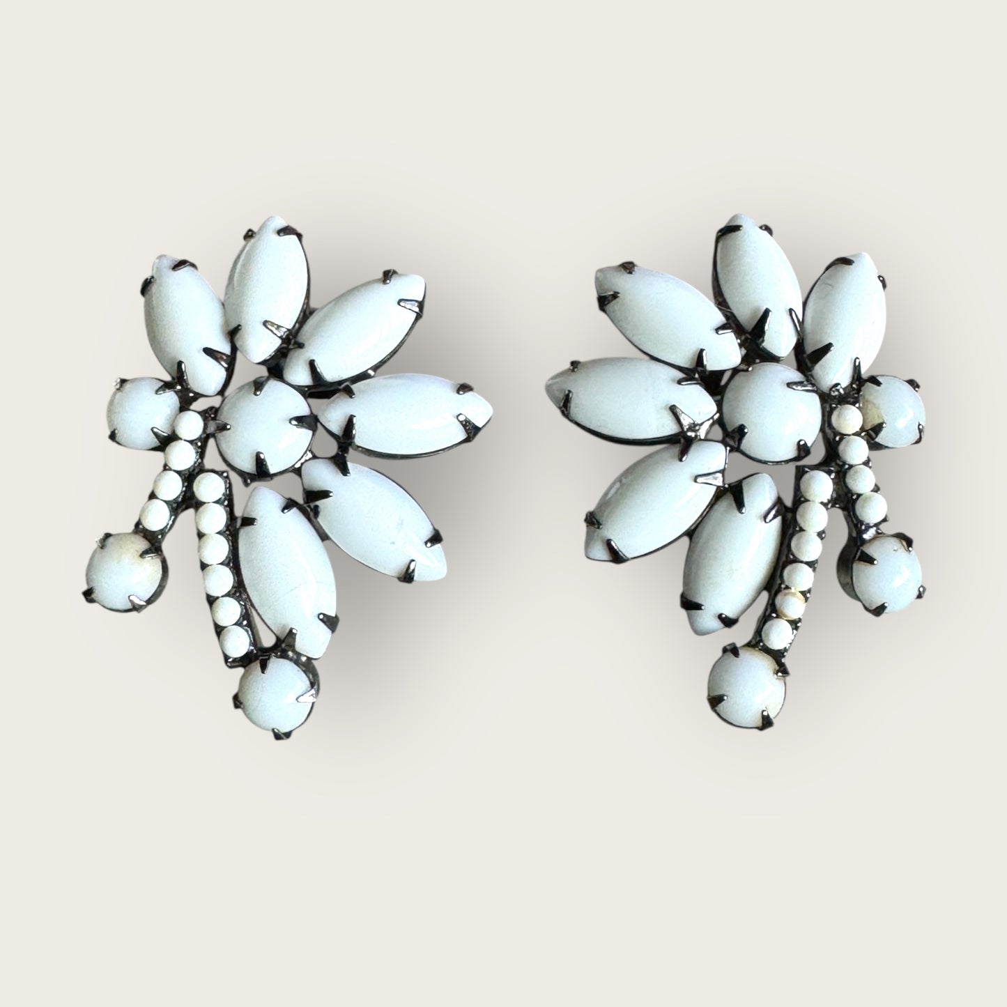 Vintage Milk Glass Clip-On Earrings – Mid Century Leaf Cluster in Gunmetal Setting, 1950s Statement Jewelry