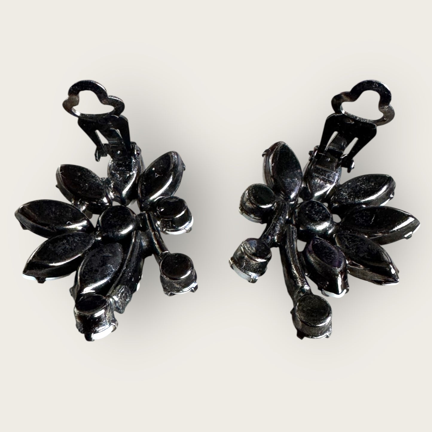 Vintage Milk Glass Clip-On Earrings – Mid Century Leaf Cluster in Gunmetal Setting, 1950s Statement Jewelry