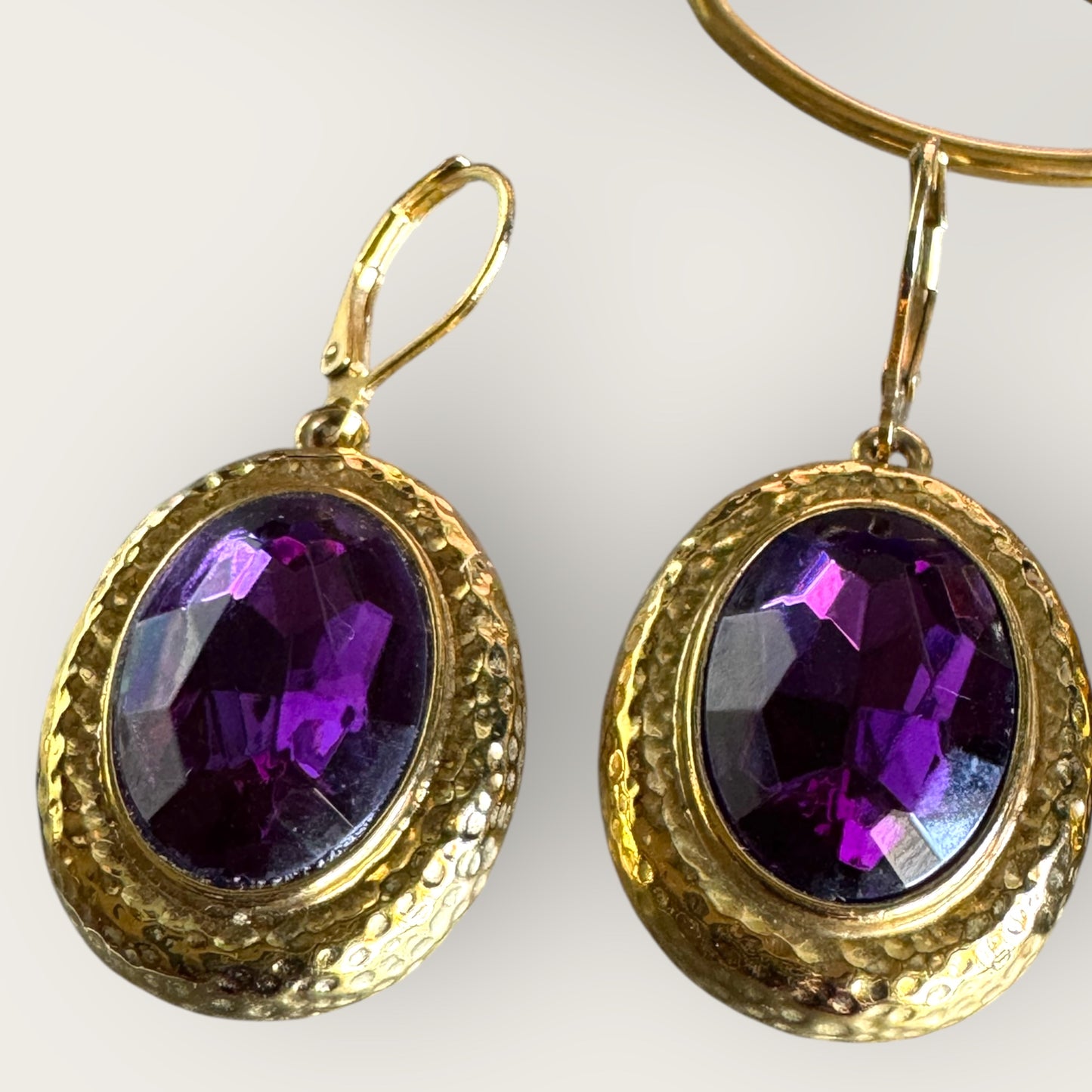 Joan Rivers Amethyst Glass Pendant Necklace & Lucite Earrings Set – Gold Tone Signed Vintage Jewelry