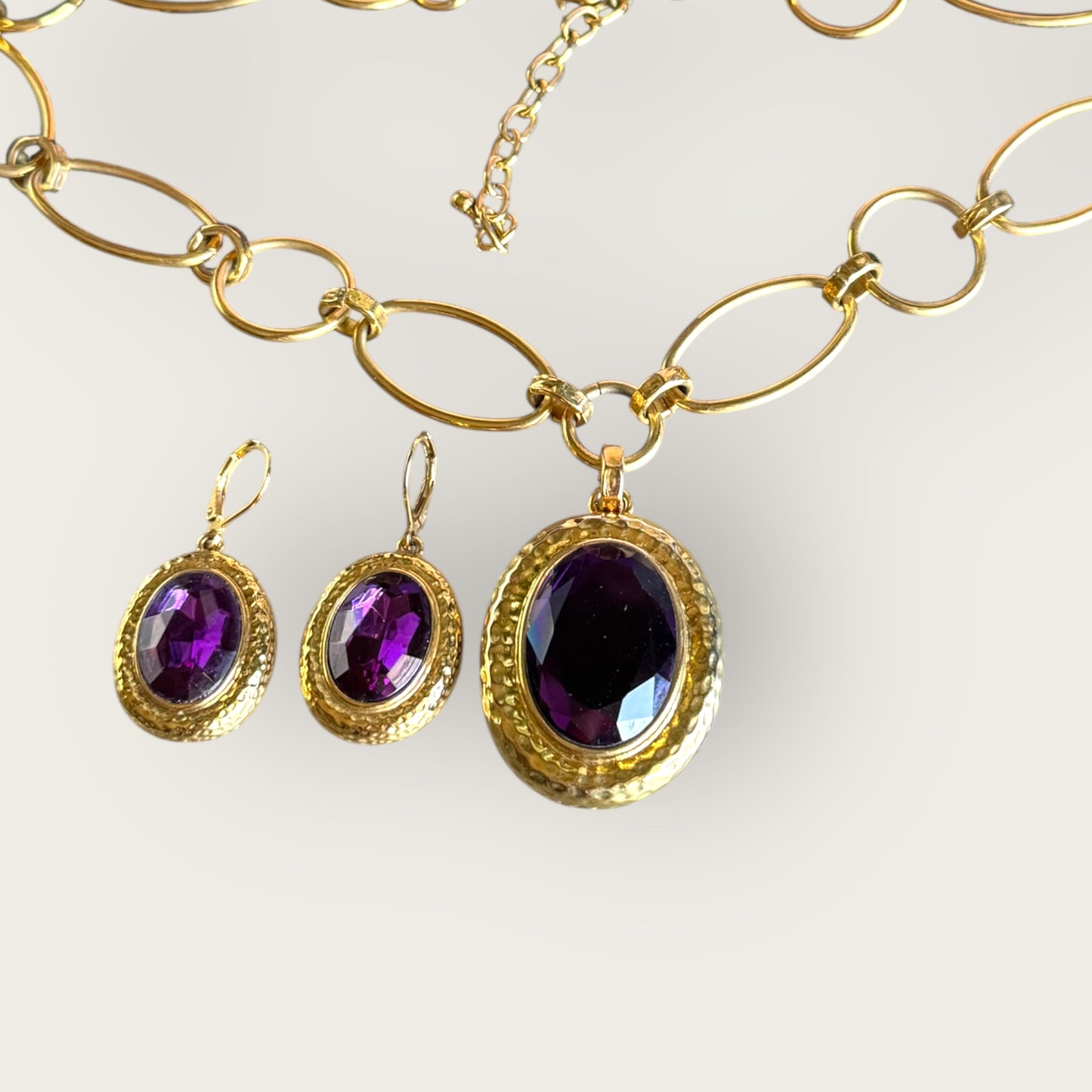 Joan Rivers Amethyst Glass Pendant Necklace & Lucite Earrings Set – Gold Tone Signed Vintage Jewelry