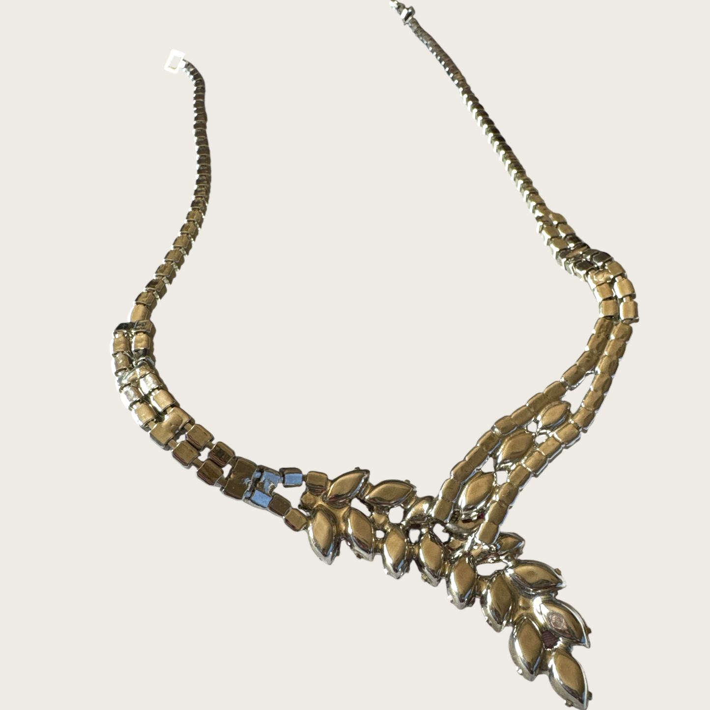 Vintage 1950s Fuchsia Navette Rhinestone Bib Necklace – Unsigned Mid-Century Statement Piece