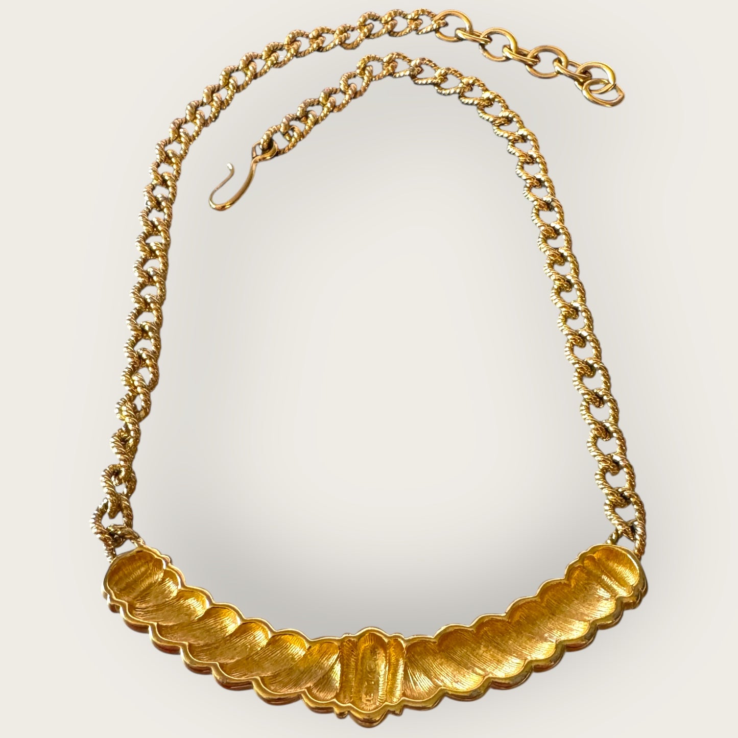 Vintage Signed Monet Gold-Tone Sculpted Bar Necklace – Twisted Rope Chain Statement Piece