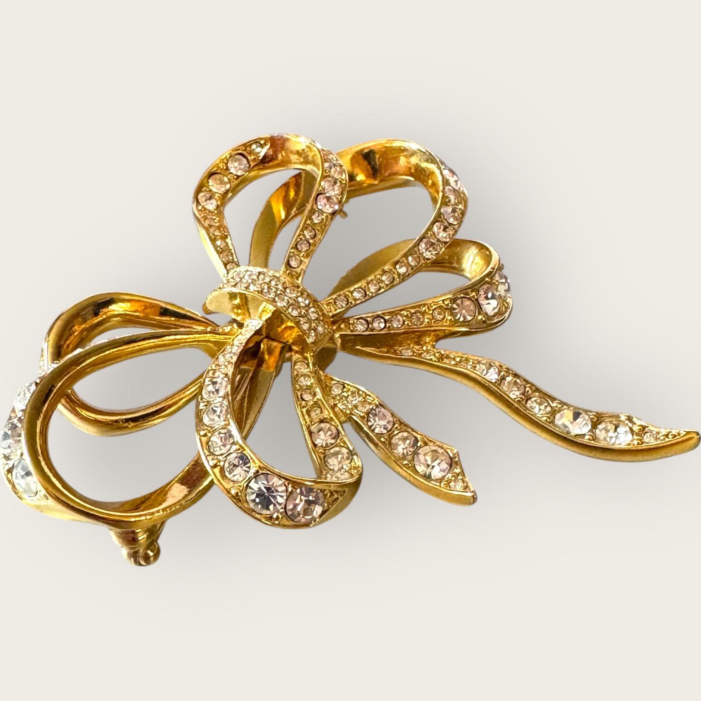 KJL for Avon Vintage Crystal Bow Brooch – Gold-Tone Double Ribbon Statement