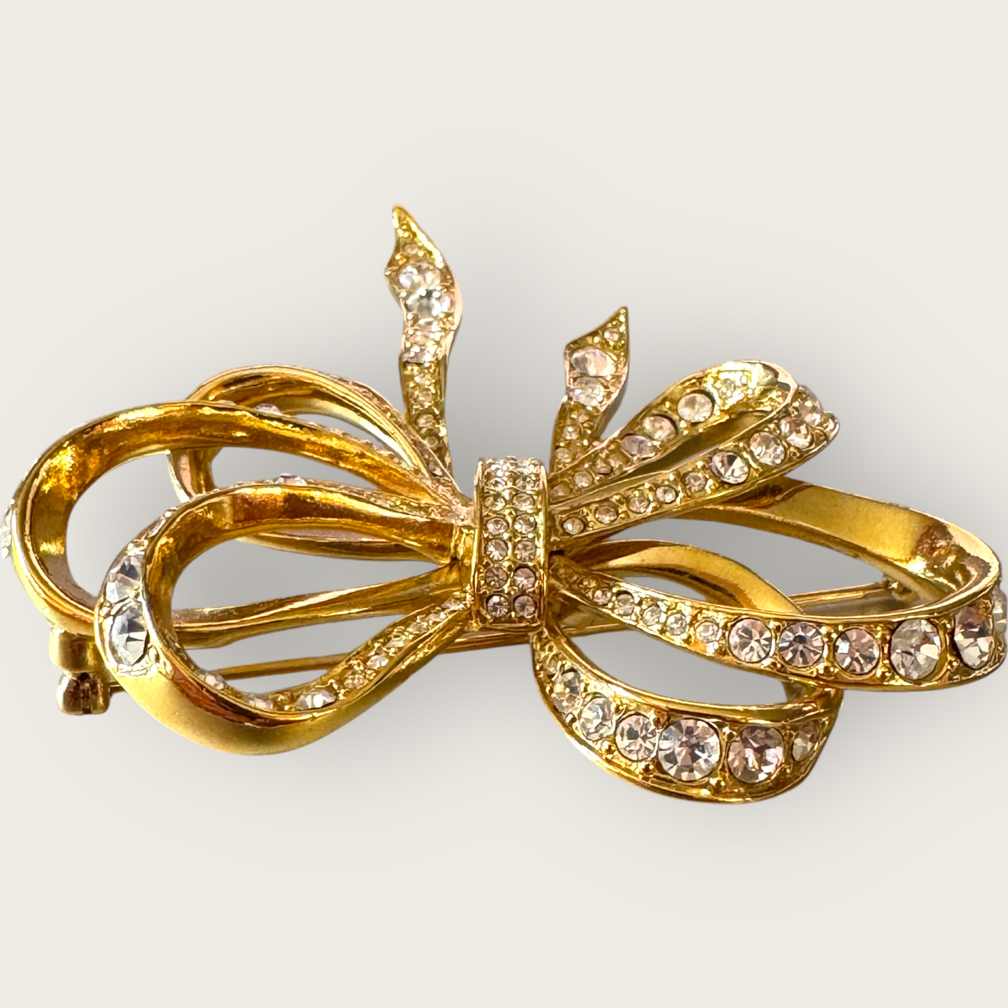 KJL for Avon Vintage Crystal Bow Brooch – Gold-Tone Double Ribbon Statement