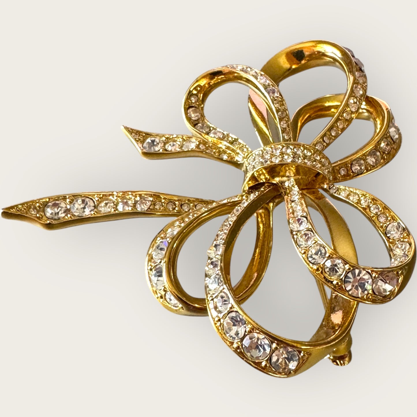KJL for Avon Vintage Crystal Bow Brooch – Gold-Tone Double Ribbon Statement
