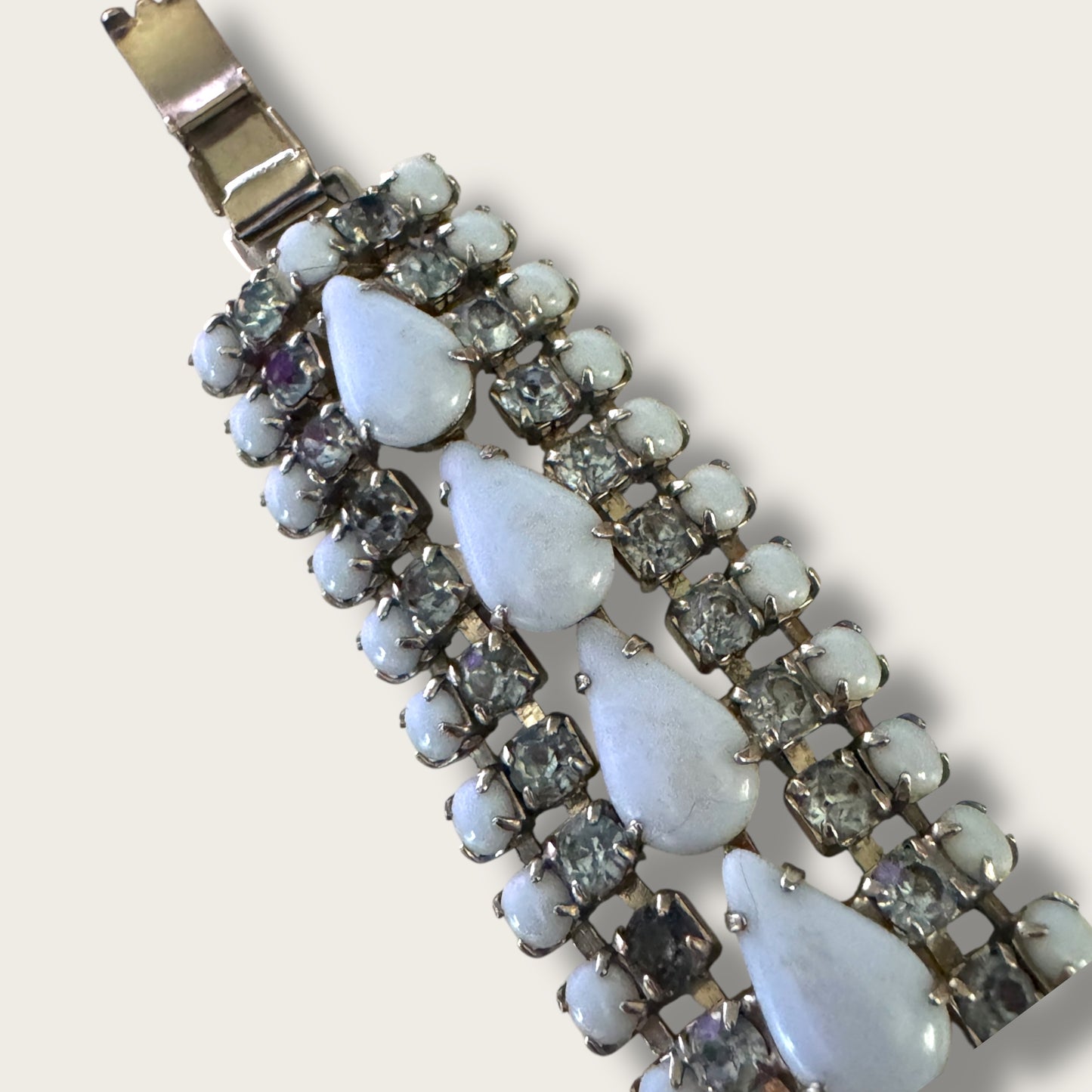 Vintage Unsigned Powder Blue Milk Glass & Rhinestone Expansion Bracelet – 1950s Wide Panel Statement Jewelry