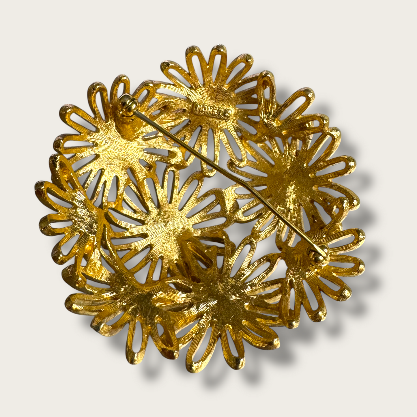 Vintage Monet Gold-Tone Layered Daisy Brooch – Dimensional Floral Dome