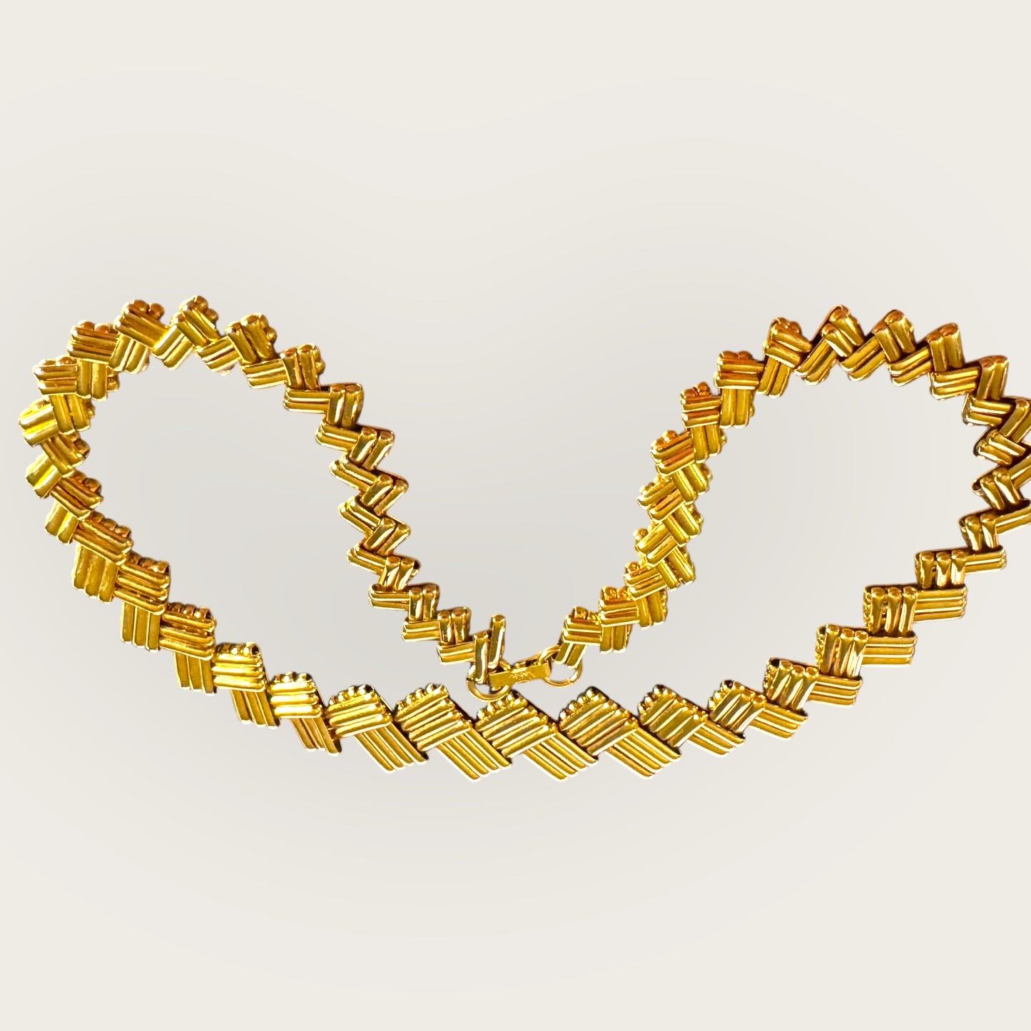 Vintage Napier Textured Gold-Tone Collar Necklace – Private Collection