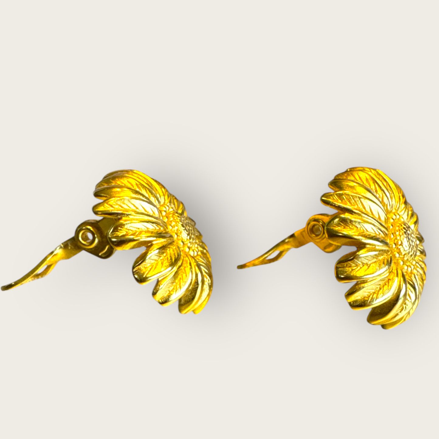 Vintage Monet Gold-Tone Sunflower Clip-On Earrings – Signed Comfort Clip, 1980s Bold Floral Statement