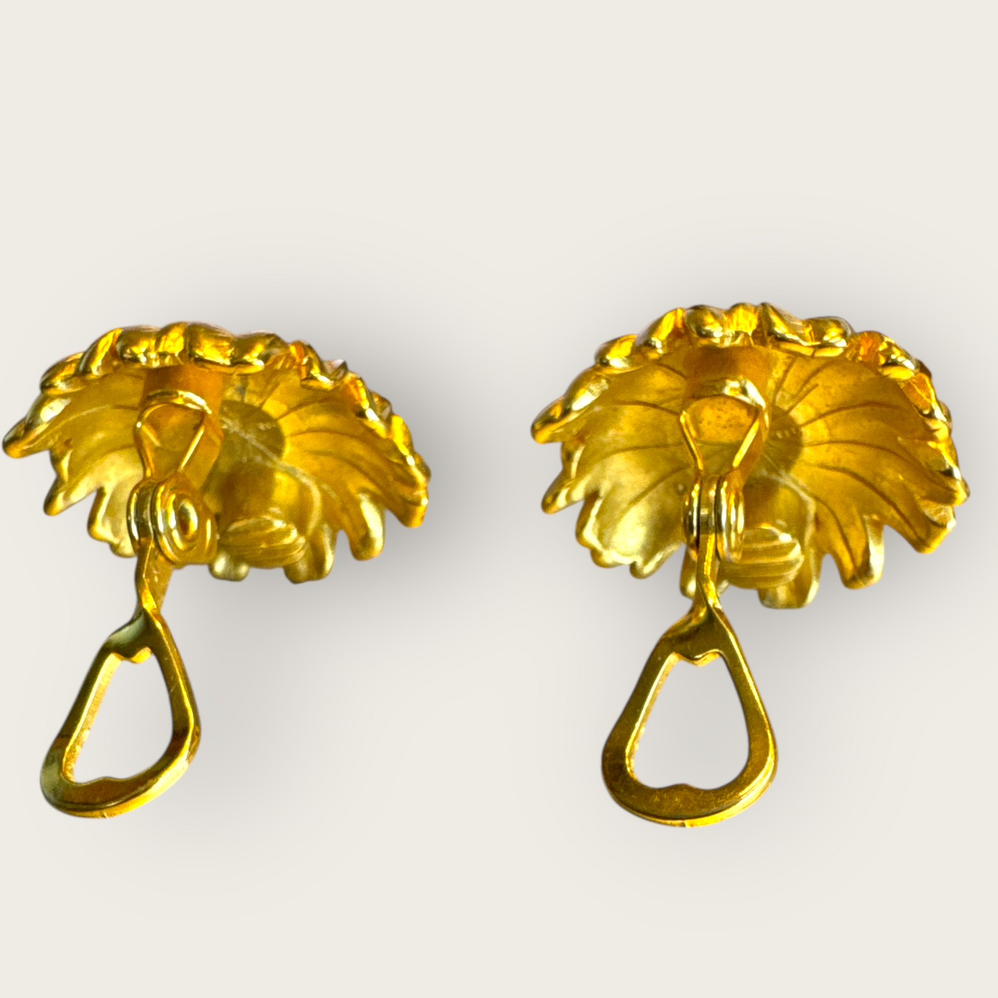 Vintage Monet Gold-Tone Sunflower Clip-On Earrings – Signed Comfort Clip, 1980s Bold Floral Statement