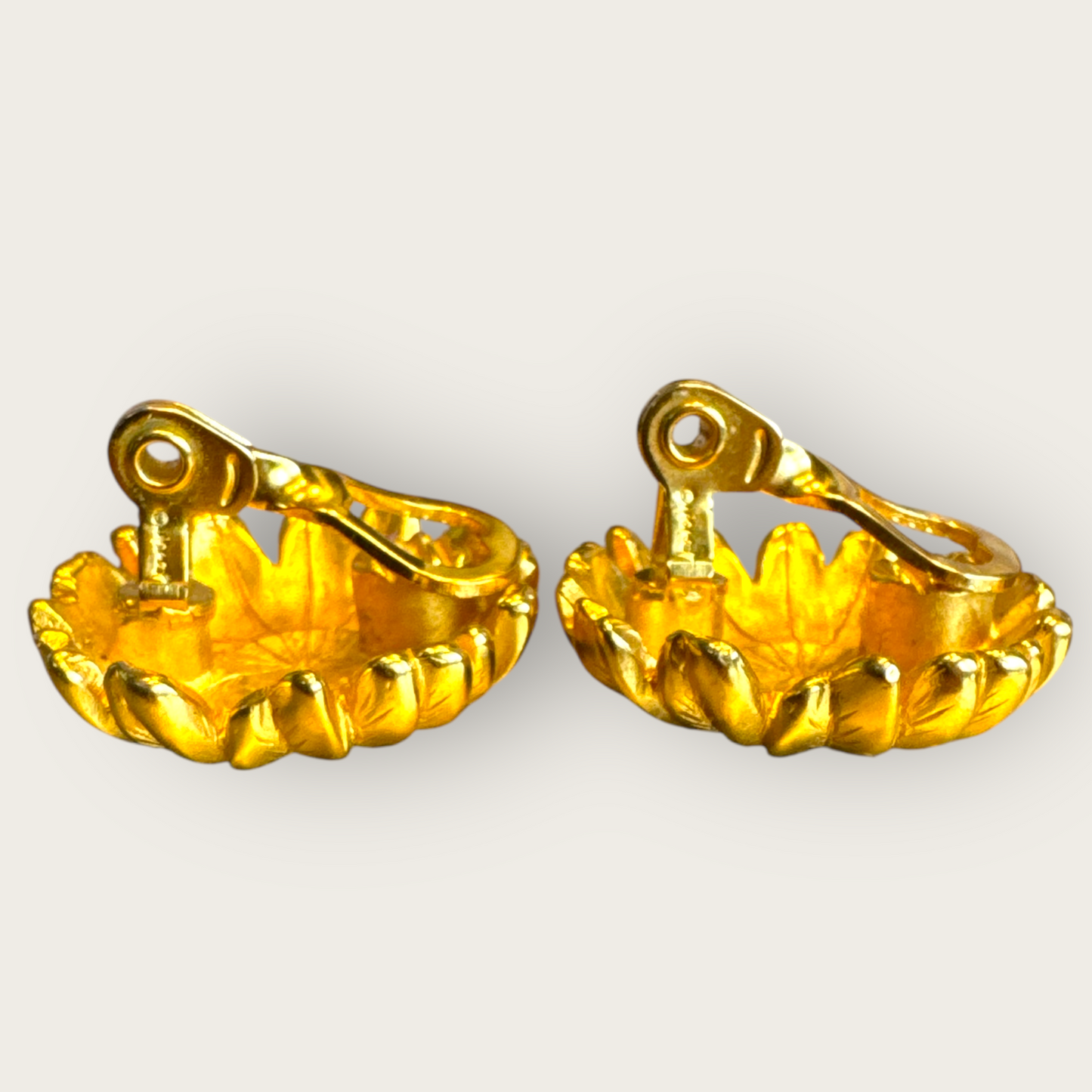 Vintage Monet Gold-Tone Sunflower Clip-On Earrings – Signed Comfort Clip, 1980s Bold Floral Statement