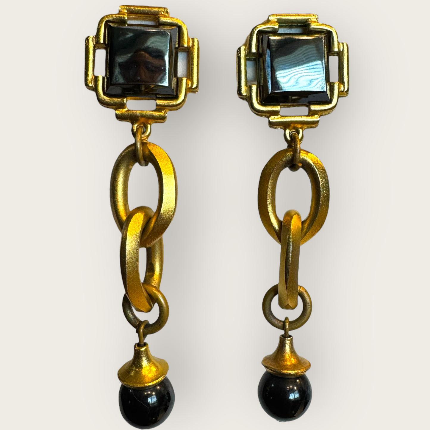 Vintage Matte Gold Articulated Dangle Earrings with Hematite Glass & Black Beads – Post Back Unsigned