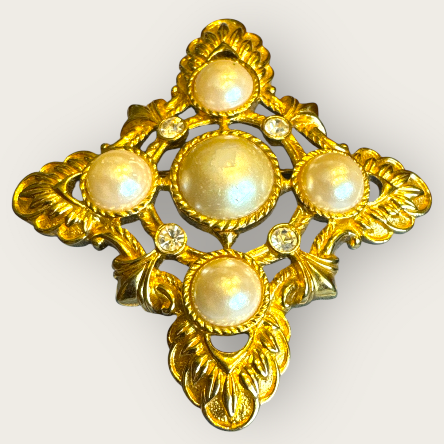 Vintage KJL for Avon Pearl and Rhinestone Brooch Pendant – Ornate Gold-Tone Statement Pin