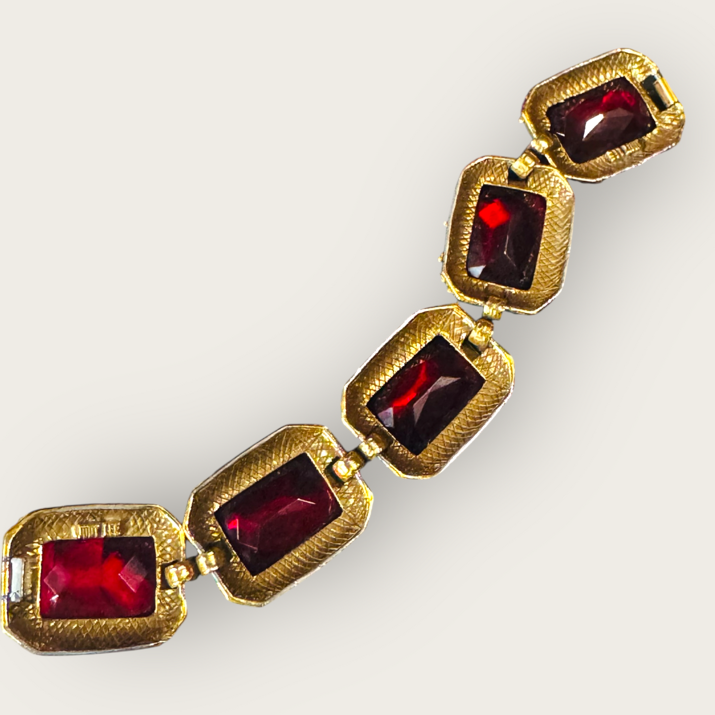 Vintage Judy Lee Ruby Red Glass Panel Bracelet – Signed, Ornate Gold-Tone Setting