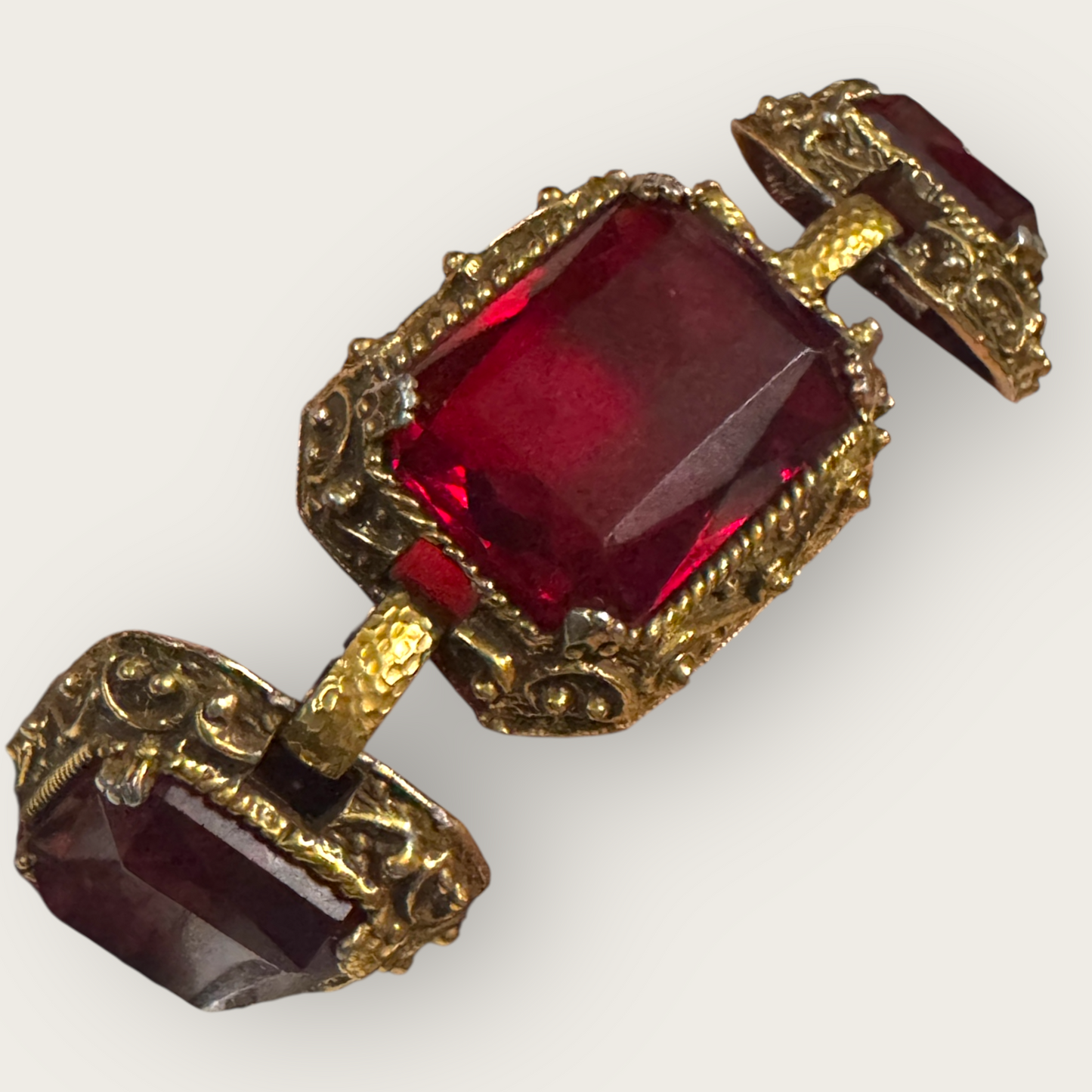 Vintage Judy Lee Ruby Red Glass Panel Bracelet – Signed, Ornate Gold-Tone Setting