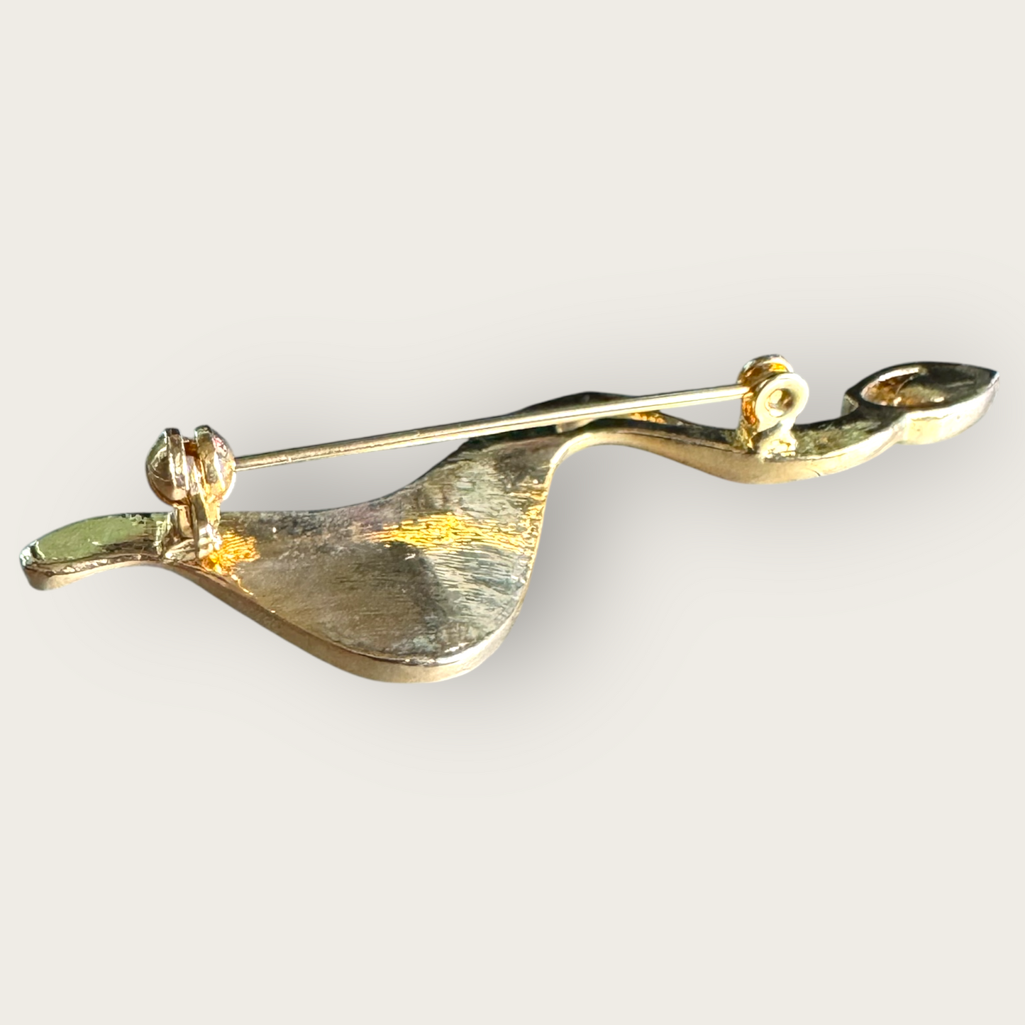 Vintage Gold-Tone Swirl Brooch with Marquise Rhinestone – 3 Inches