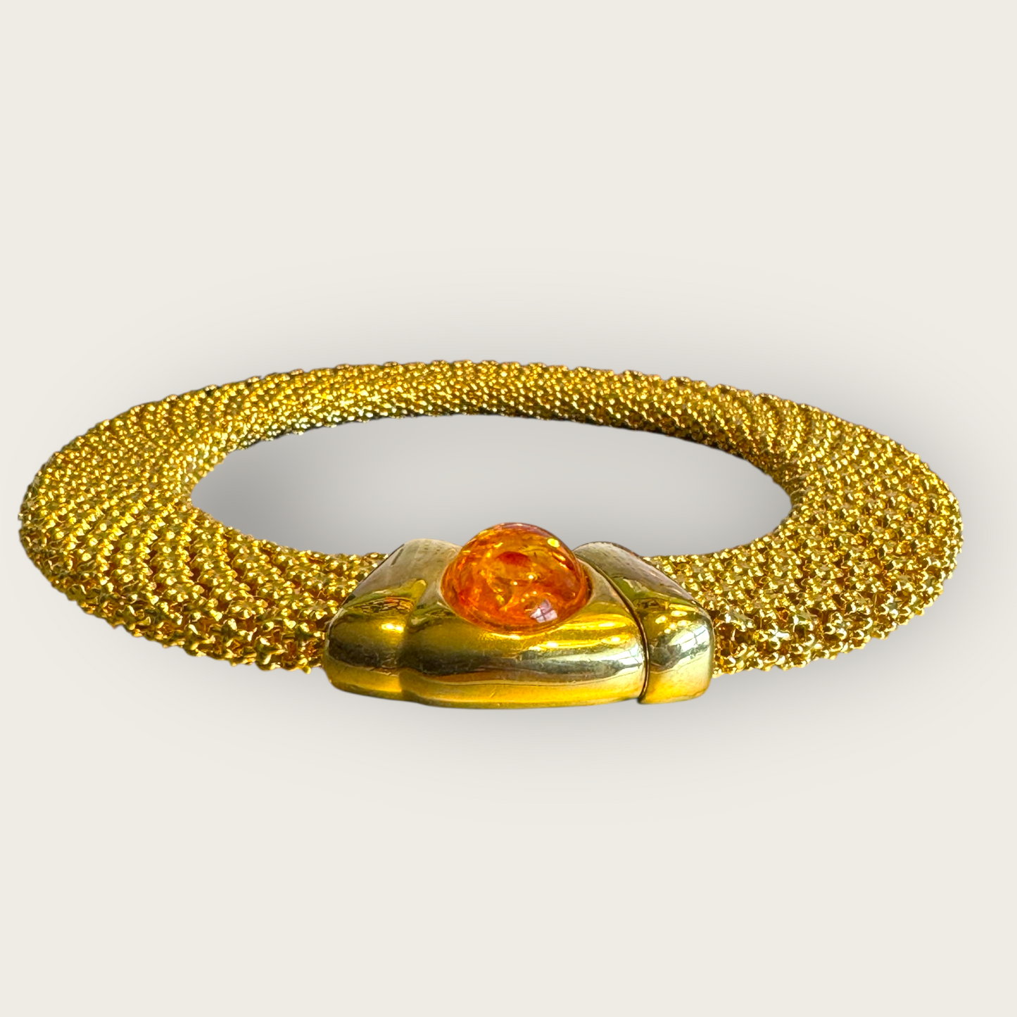 Gold-Tone Mesh Floral Choker Necklace with Amber-Look Cabochon – Magnetic Closure