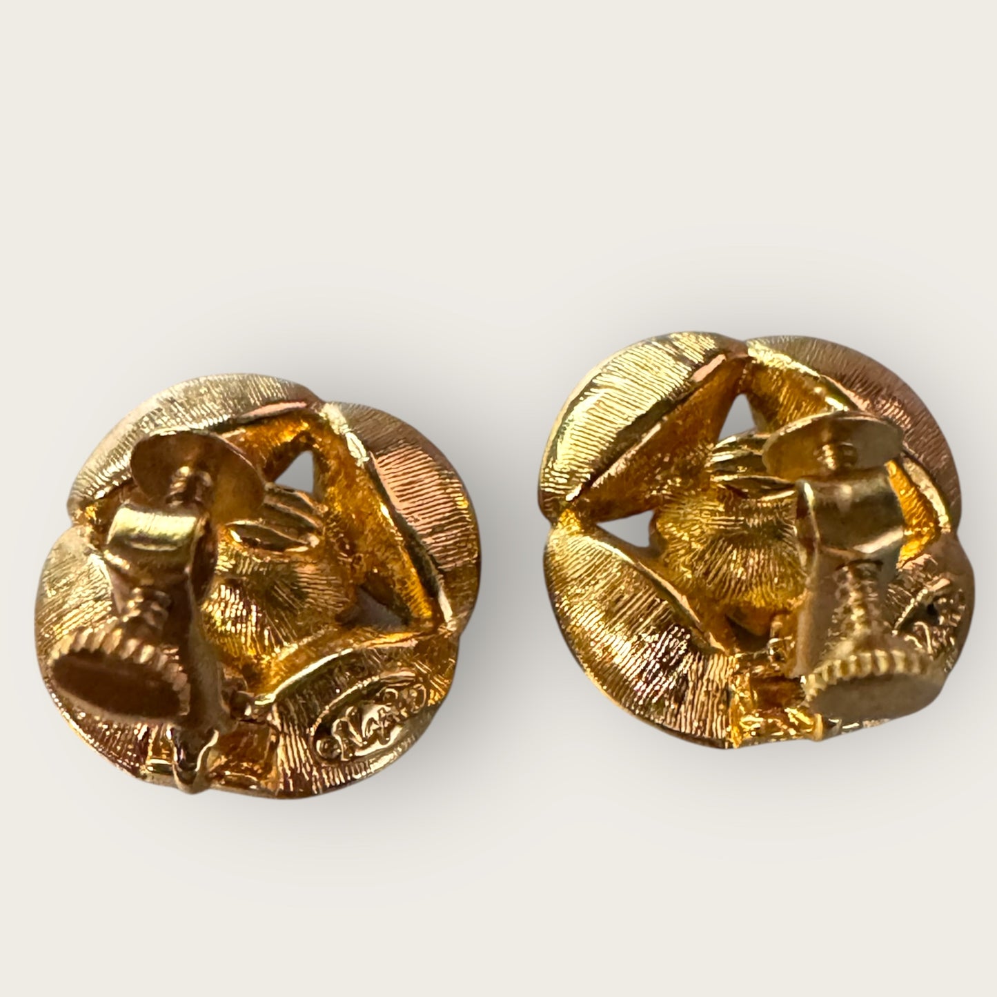 Vintage Napier Crystal & Black Onyx Glass Clip-On Screwback Earrings – Gold-Tone Statement Jewelry
