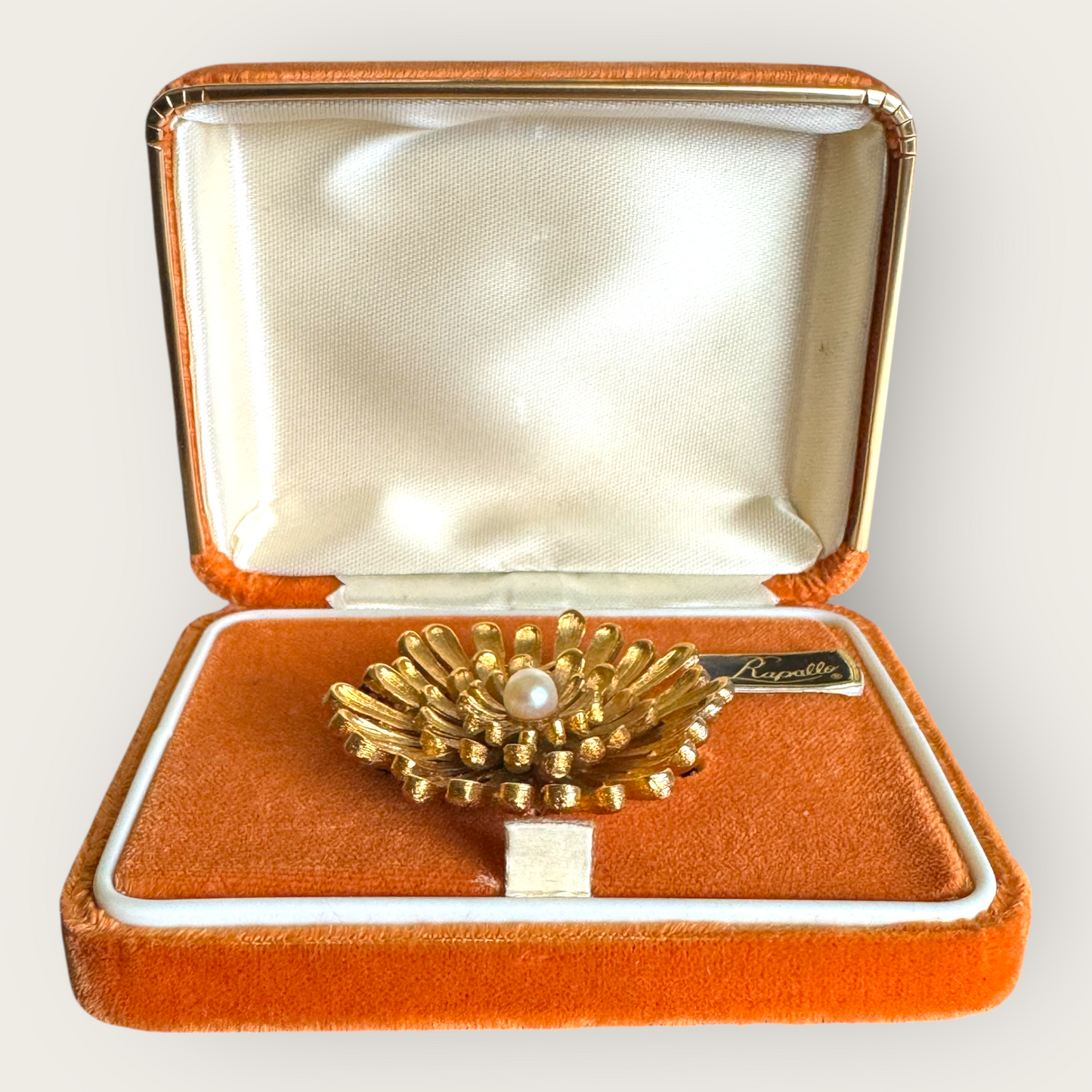 Vintage Rapallo Gold-Tone Flower Brooch with Cultured Pearl │ Original Velvet Box (1960s–1970s)