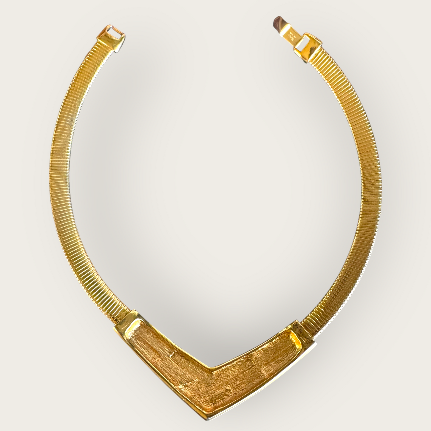 Vintage Napier Gold Tone & Cream Enamel Omega Collar Necklace – V Shape Choker, 1980s Statement Jewelry