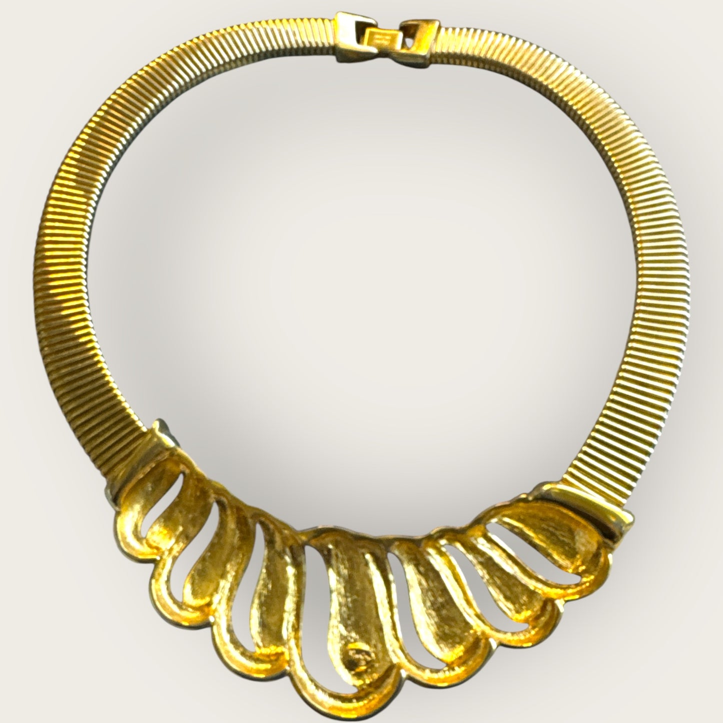 Vintage 1980s–1990s Napier Frosted Beige Enamel Omega Runway Statement Collar Necklace