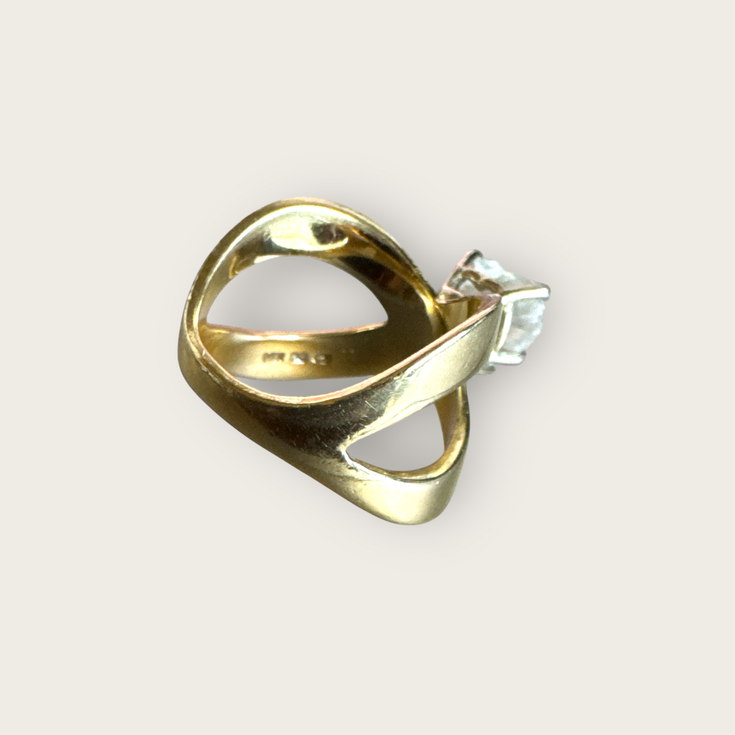 Vintage 14K Gold Heart-Cut Statement Ring – Size 6 – Modernist Bypass Design