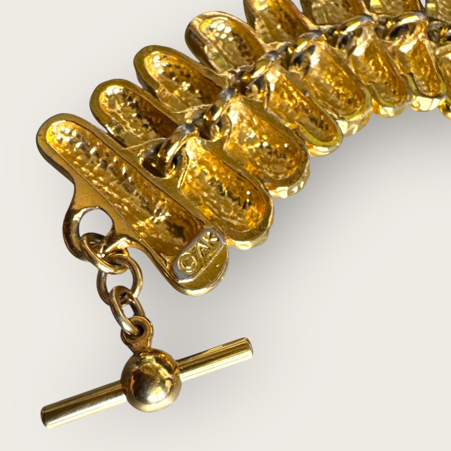 Vintage Anne Klein II Gold-Tone Sculptural Link Bracelet – Signed AKII, Chunky Toggle Closure, 6 ½ Inch