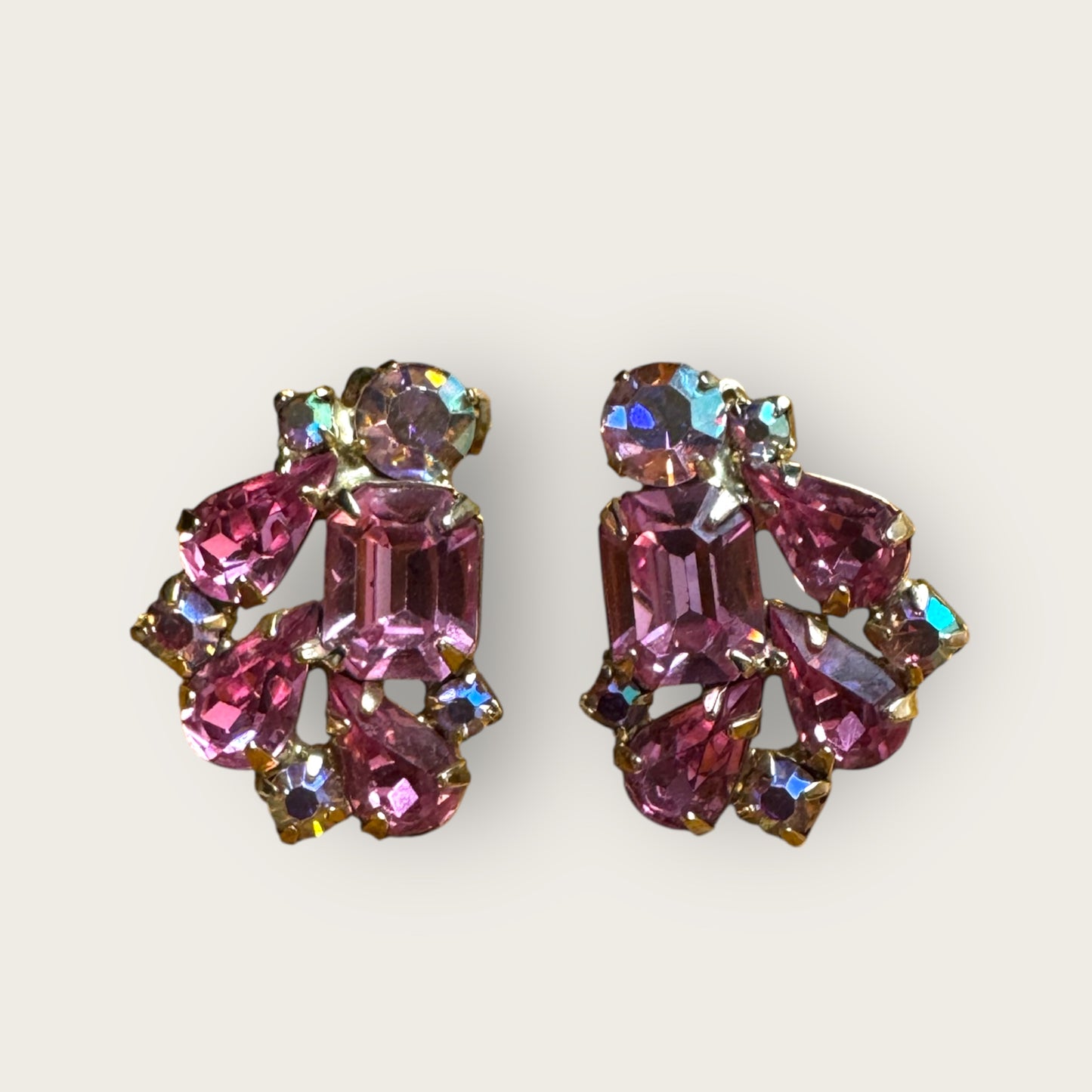 Vintage 1980s Weiss Pink Rhinestone Cluster Earrings – Signed Clip-On Statement Jewelry